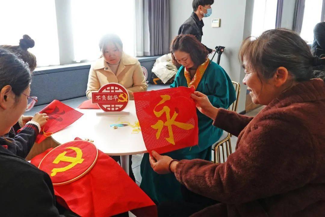 爱上了一个高智能商没情商又很忙的男人我该怎么办？游戏画面